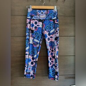 Constantly Varied Gear Blue Sugar Skulls Capri Leggings XS